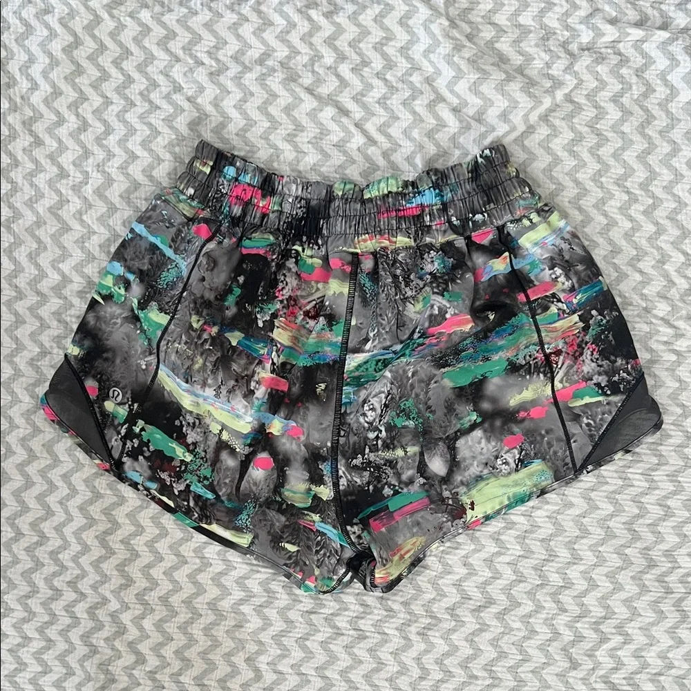 Lululemon Athletica Hotty Hot High-Rise Lined